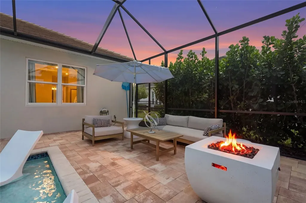 733 Tailwind Place Sarasota FL 34240