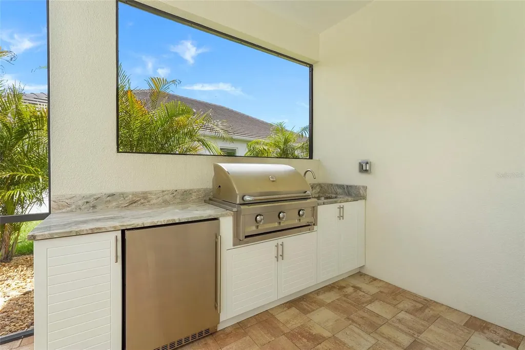 733 Tailwind Place Sarasota FL 34240