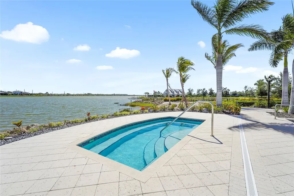 733 Tailwind Place Sarasota FL 34240