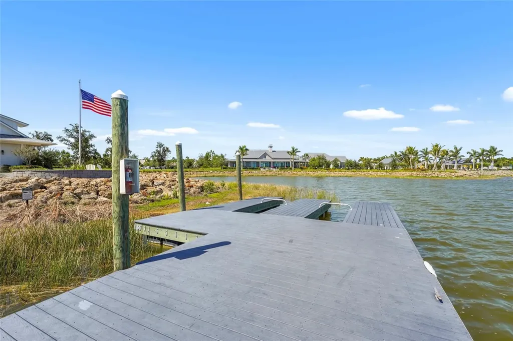 733 Tailwind Place Sarasota FL 34240