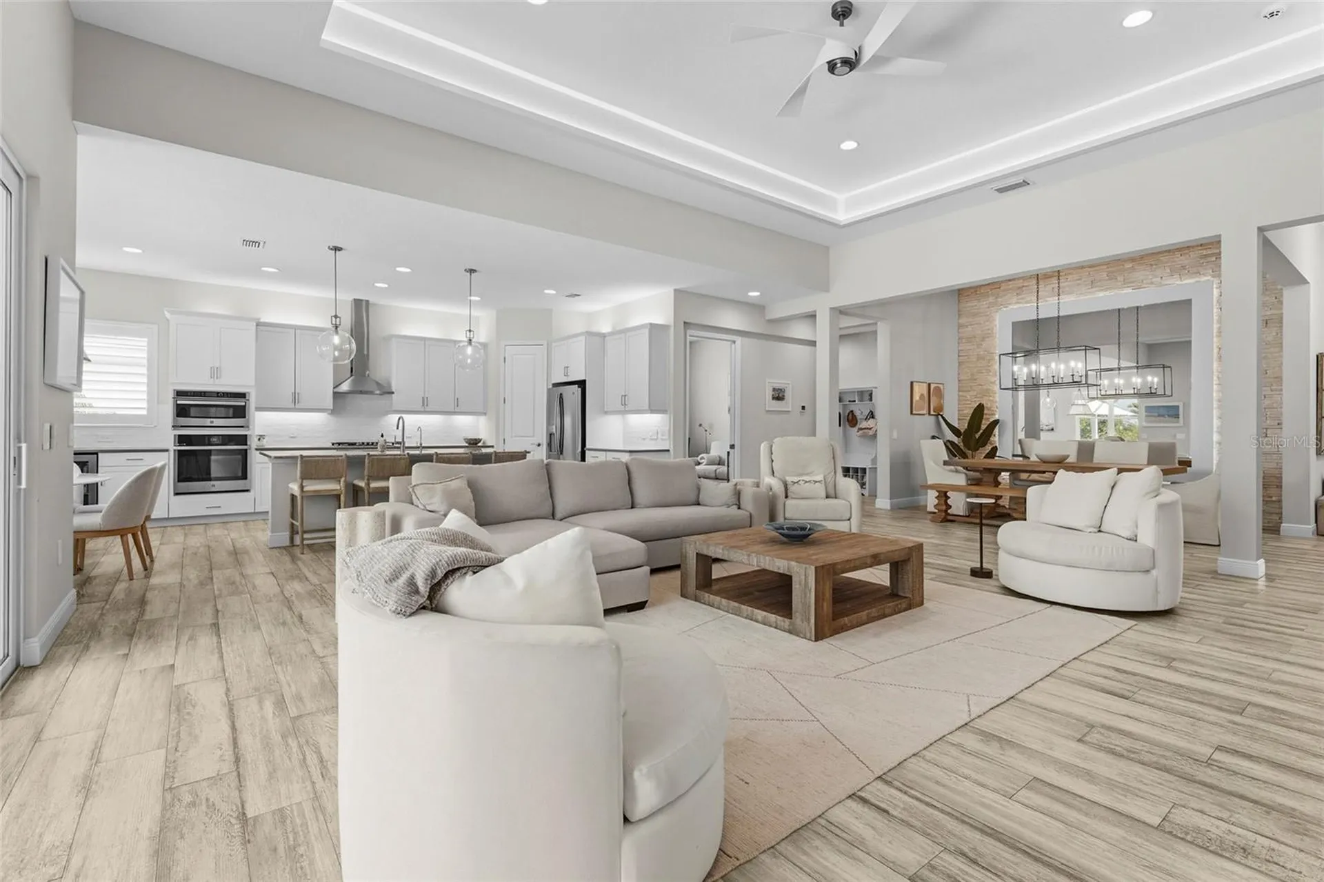 733 Tailwind Place Sarasota FL 34240