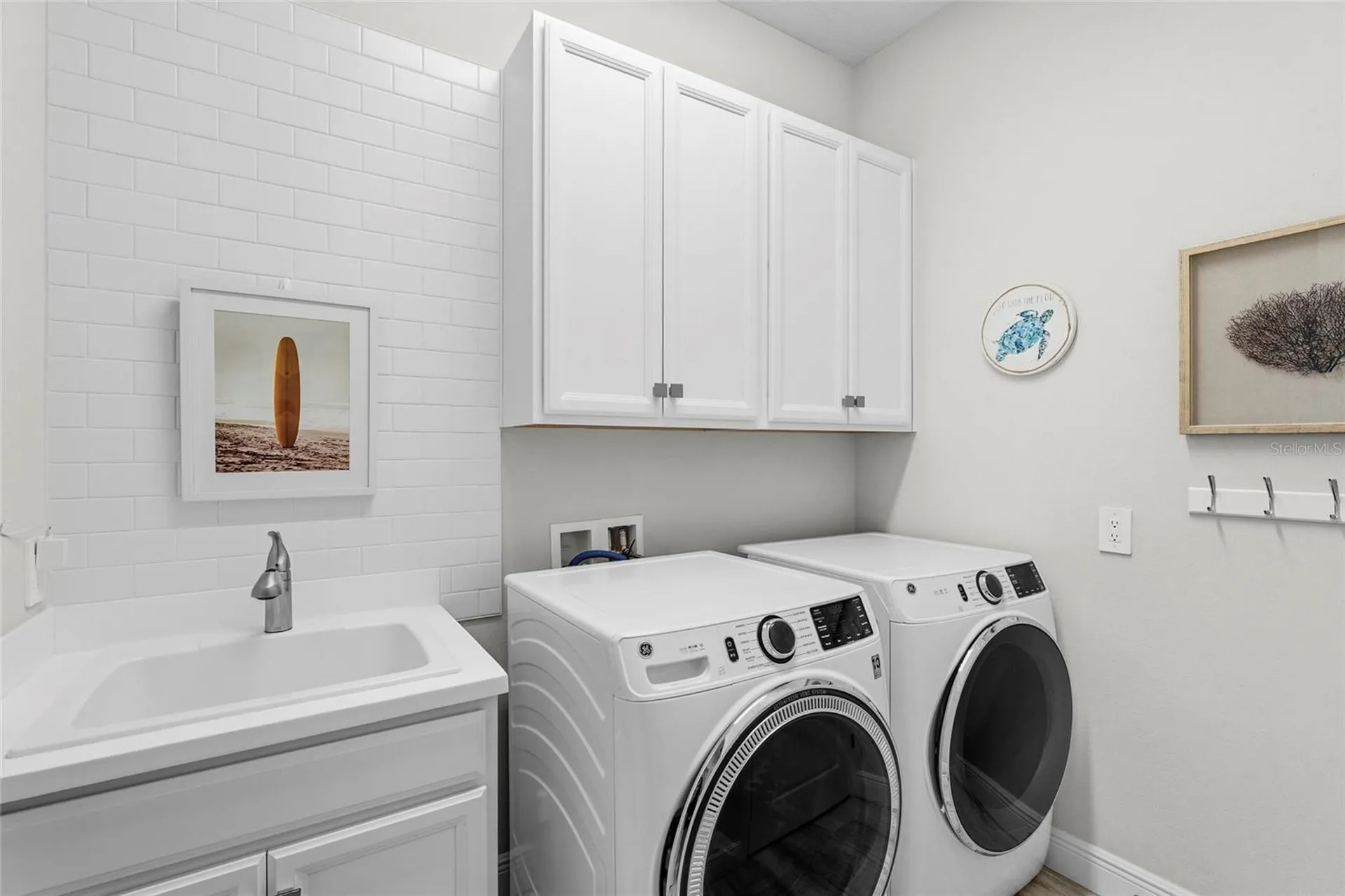 733 Tailwind Place Sarasota FL 34240
