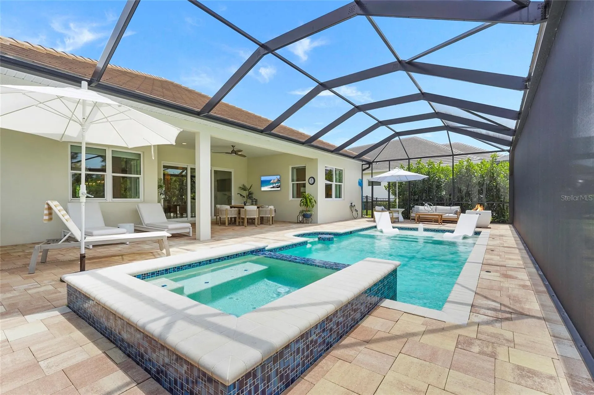 733 Tailwind Place Sarasota FL 34240