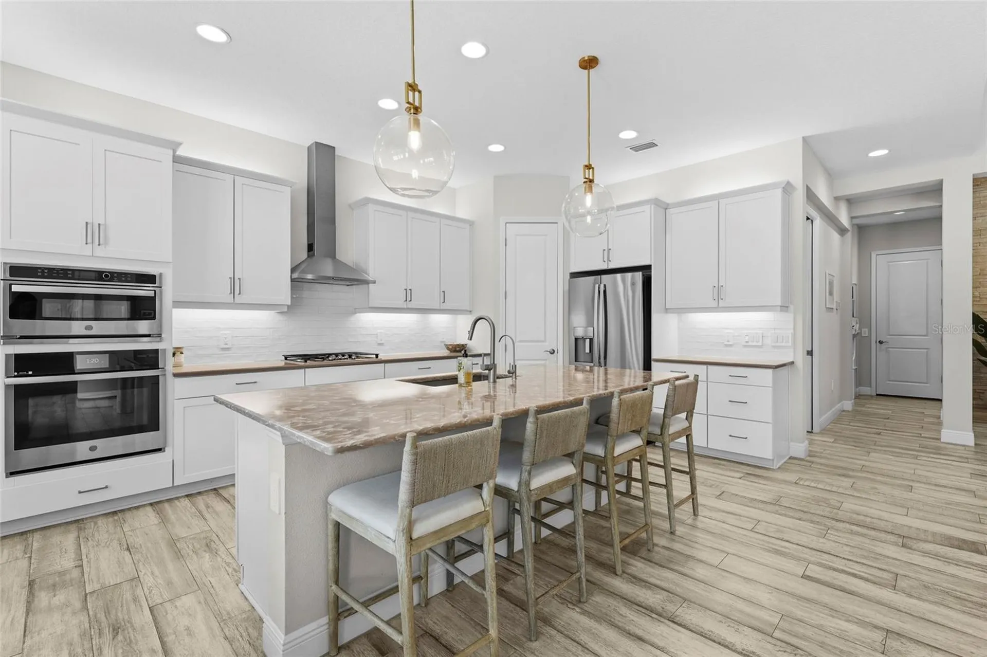 733 Tailwind Place Sarasota FL 34240