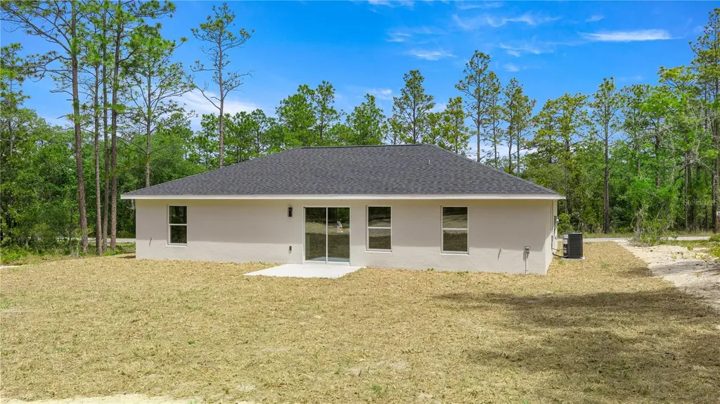 24128 NW Geranium Avenue Dunnellon FL 34431
