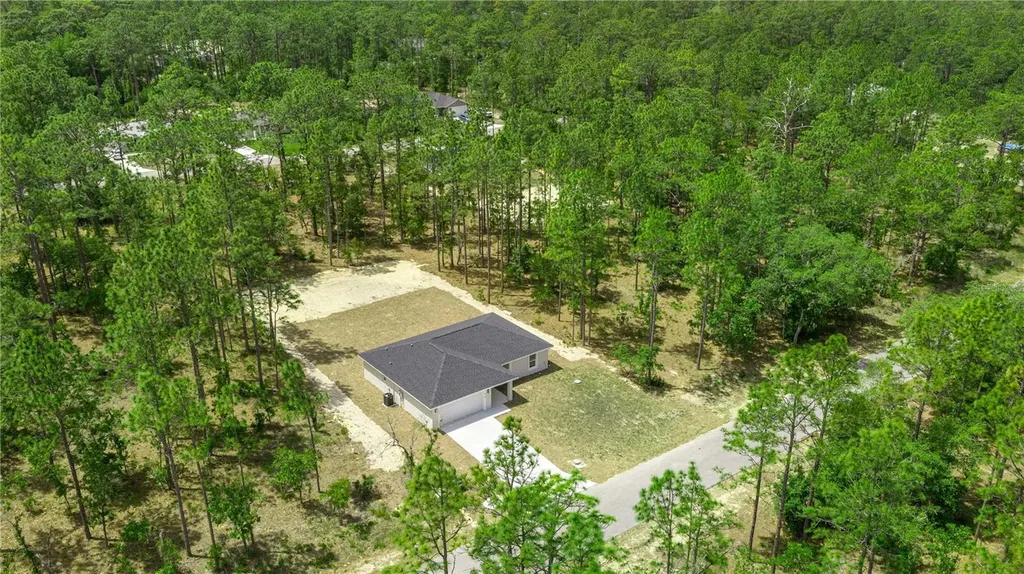 24128 NW Geranium Avenue Dunnellon FL 34431