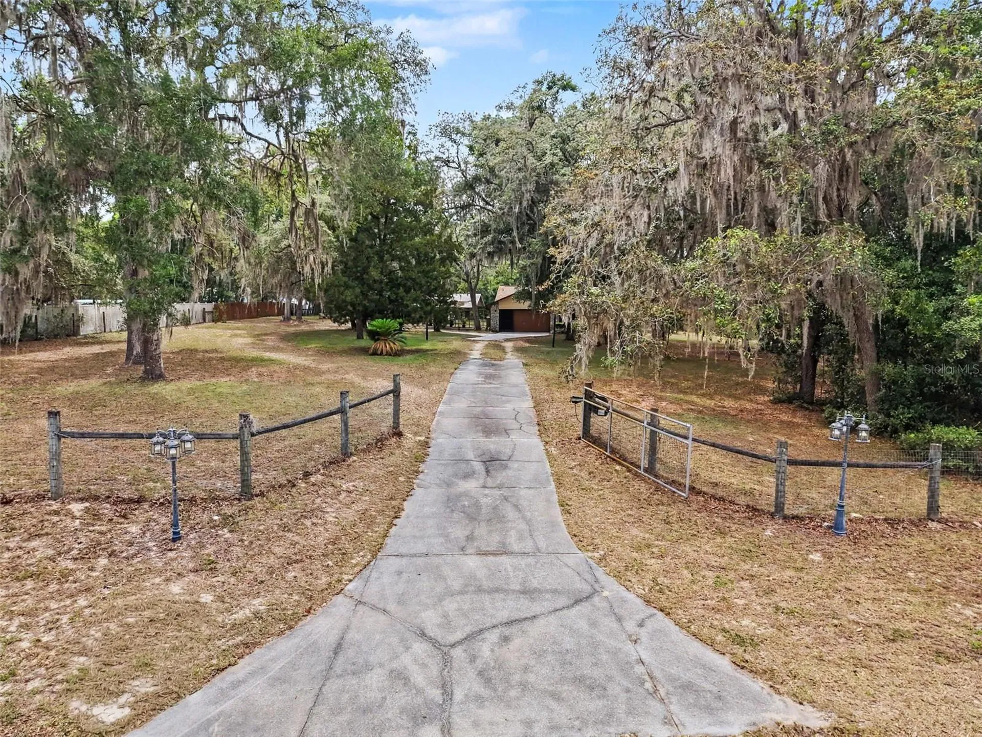 7111 Ricker Avenue Webster FL 33597