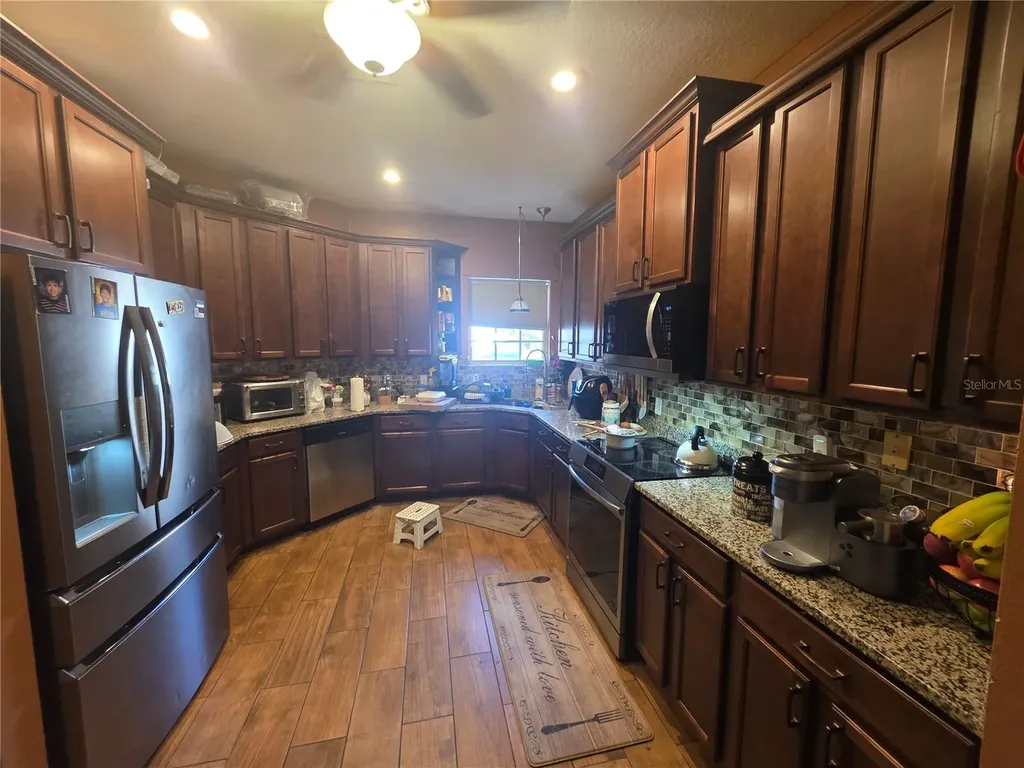 322 Foxhill Court Debary FL 32713