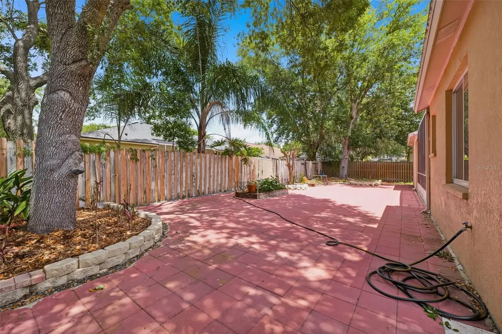 10209 Shadow Branch Drive Tampa FL 33647