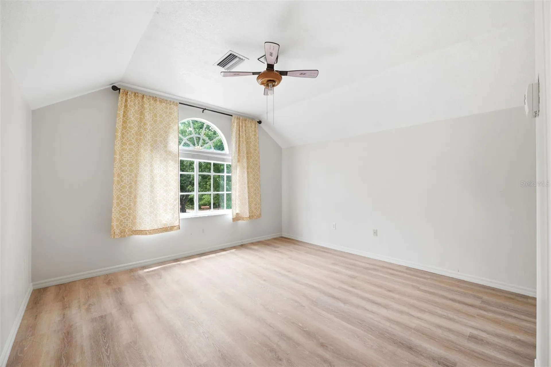 10209 Shadow Branch Drive Tampa FL 33647