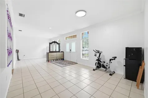 10209 Shadow Branch Drive Tampa FL 33647