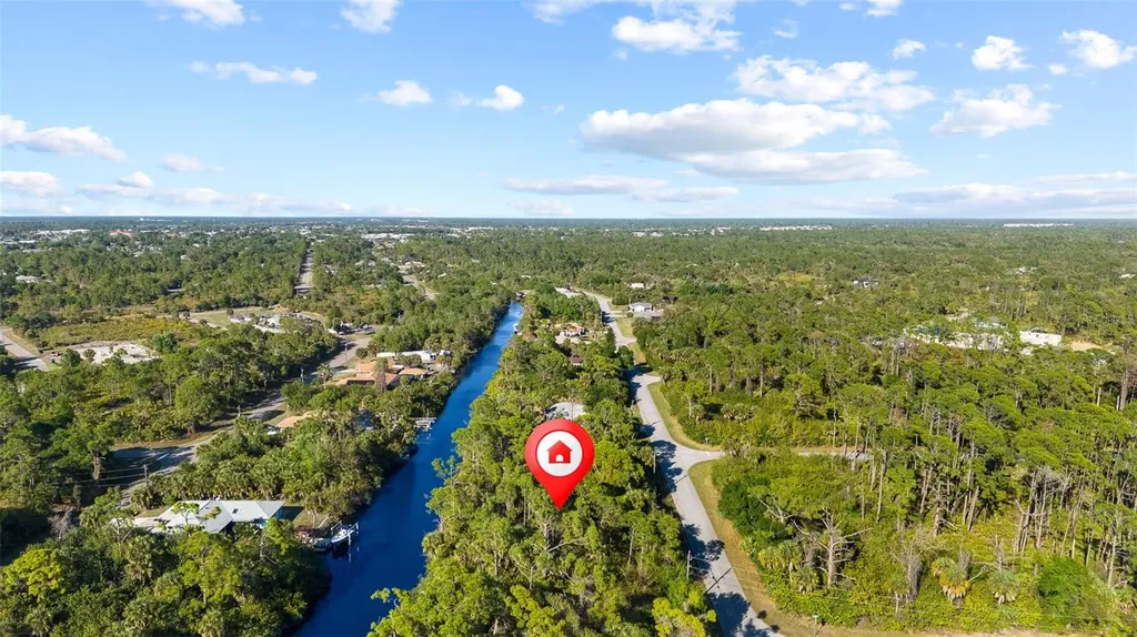 425 Cheshire Street Port Charlotte FL 33953
