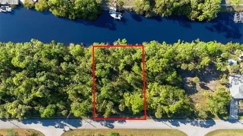 425 Cheshire Street Port Charlotte FL 33953