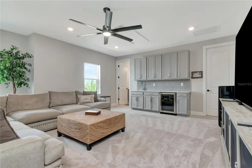 2686 Meander Cove Wesley Chapel FL 33543