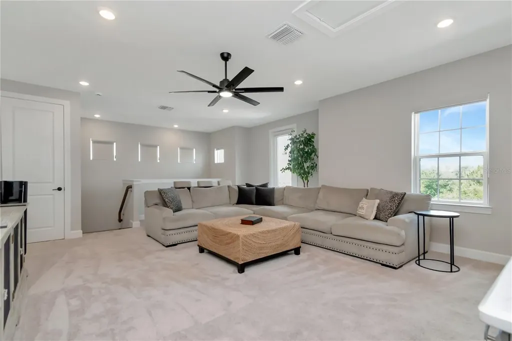 2686 Meander Cove Wesley Chapel FL 33543