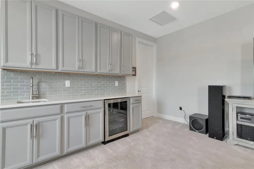 2686 Meander Cove Wesley Chapel FL 33543