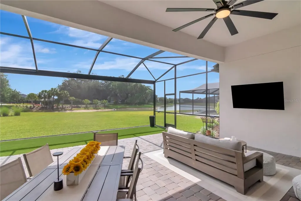 2686 Meander Cove Wesley Chapel FL 33543
