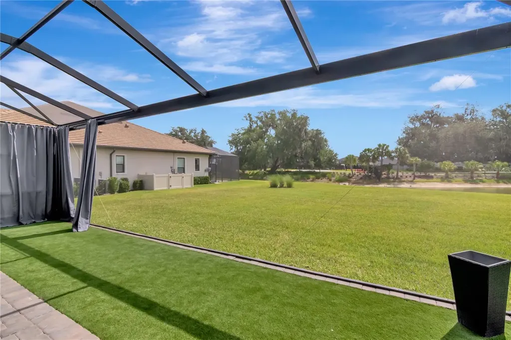 2686 Meander Cove Wesley Chapel FL 33543