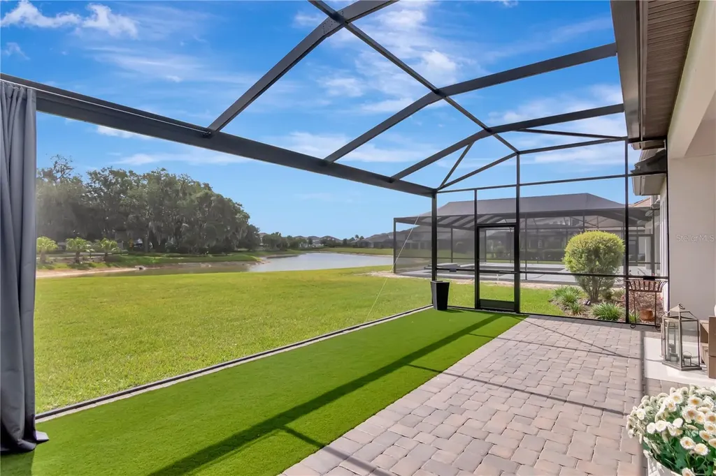 2686 Meander Cove Wesley Chapel FL 33543