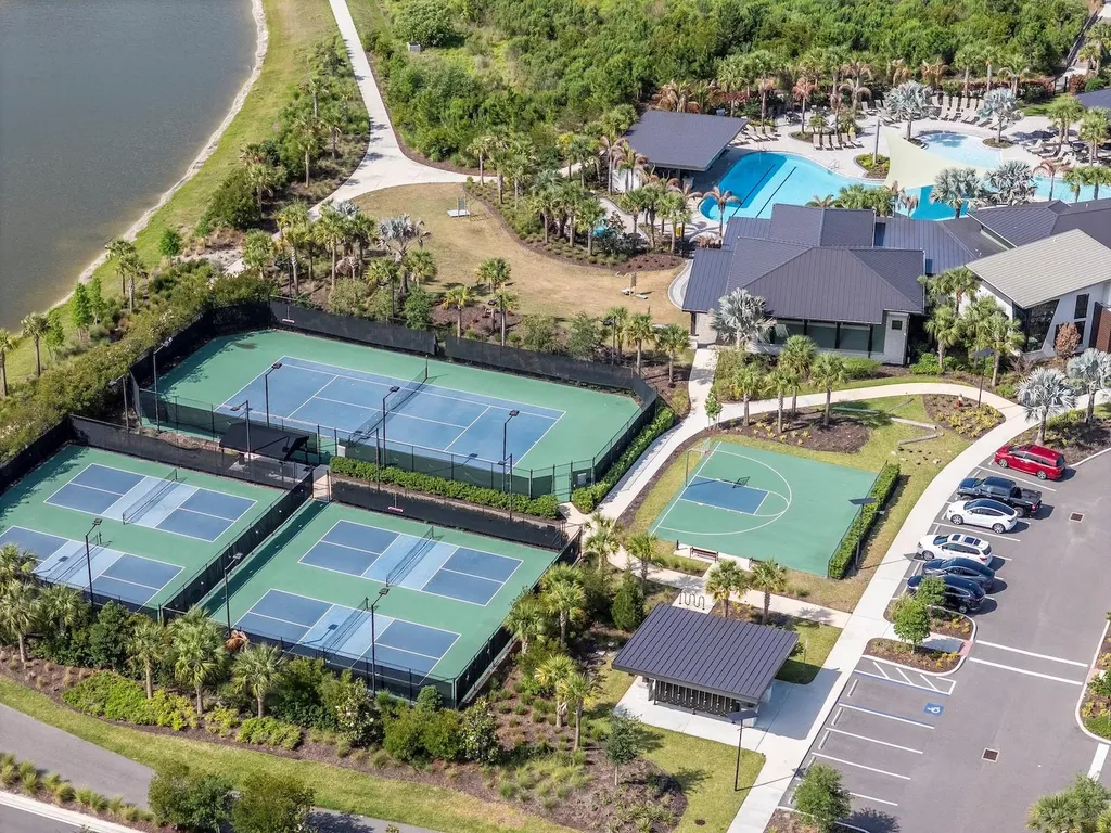 2686 Meander Cove Wesley Chapel FL 33543
