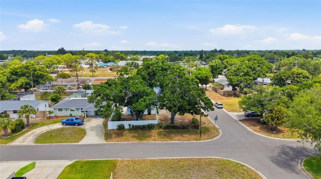 3700 72 Street N St Petersburg FL 33710