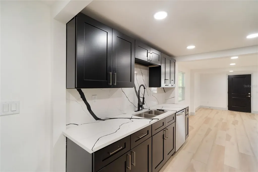 516 5th Avenue NE Largo FL 33770