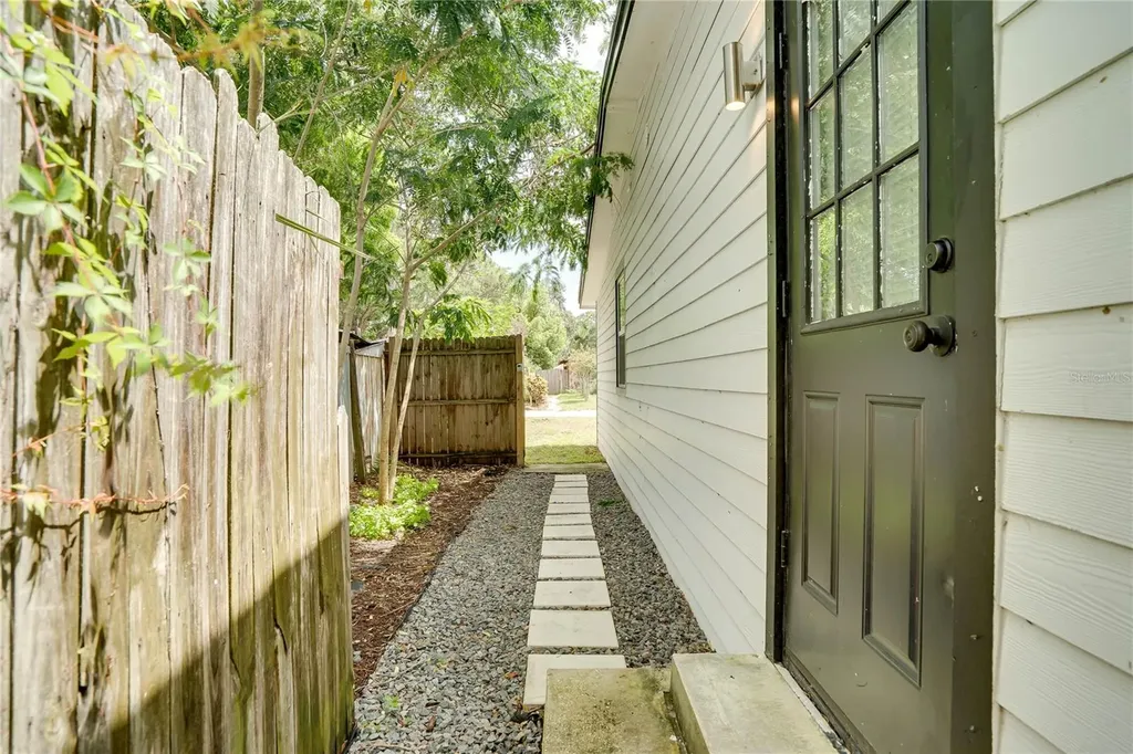 516 5th Avenue NE Largo FL 33770