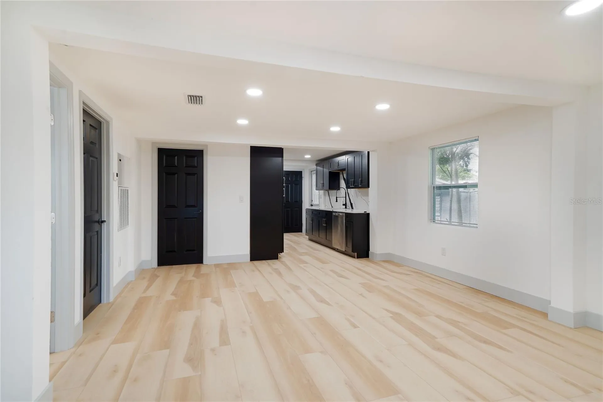 516 5th Avenue NE Largo FL 33770