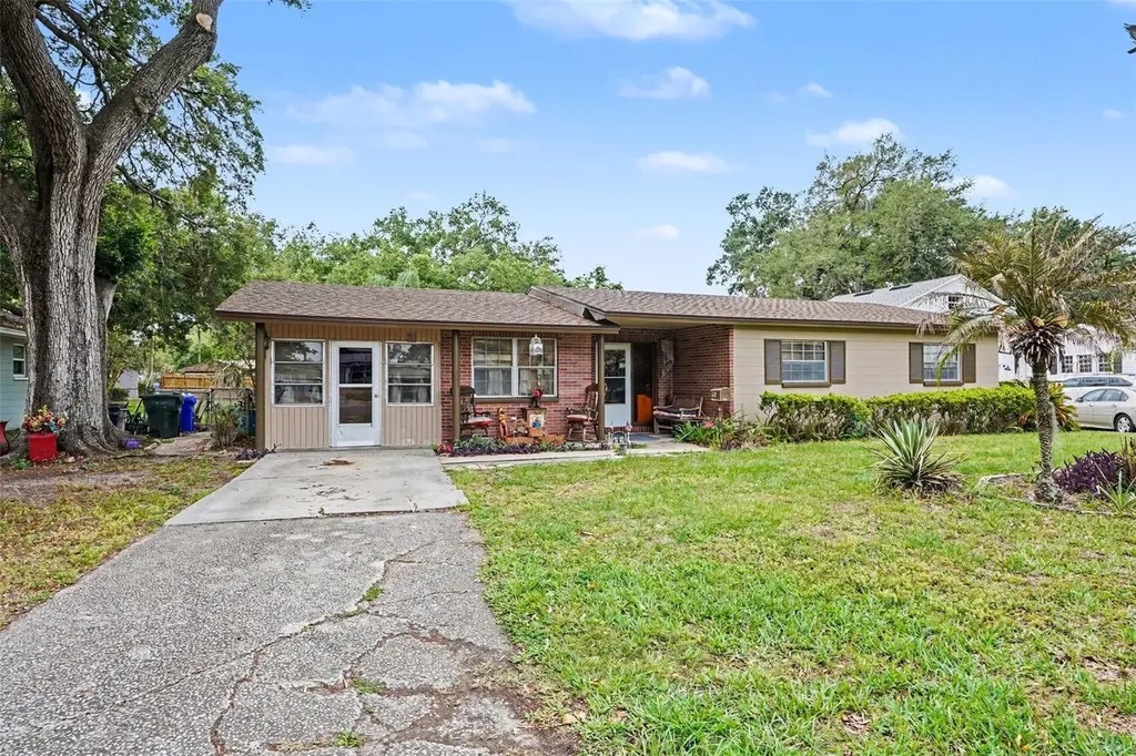 618 Young Place Lakeland FL 33803