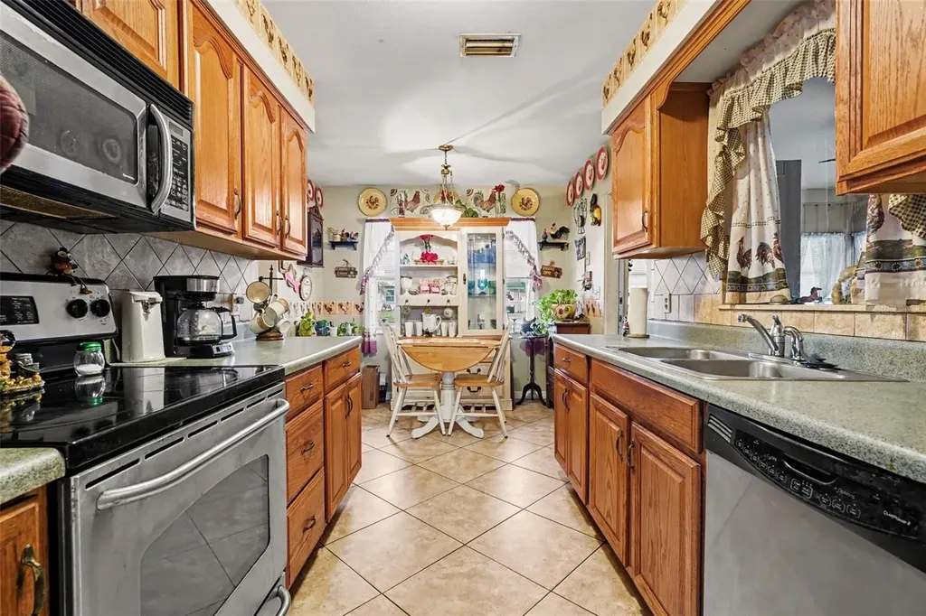 618 Young Place Lakeland FL 33803