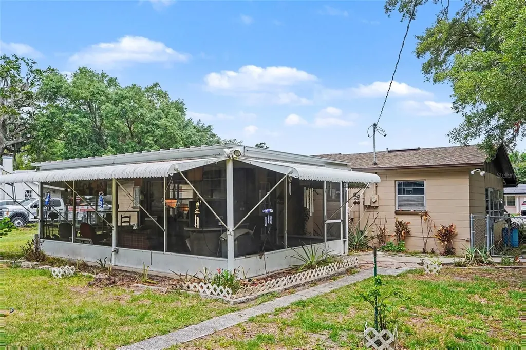 618 Young Place Lakeland FL 33803