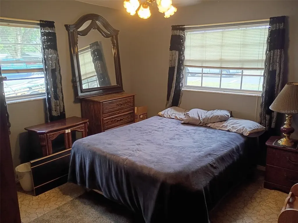 618 Young Place Lakeland FL 33803