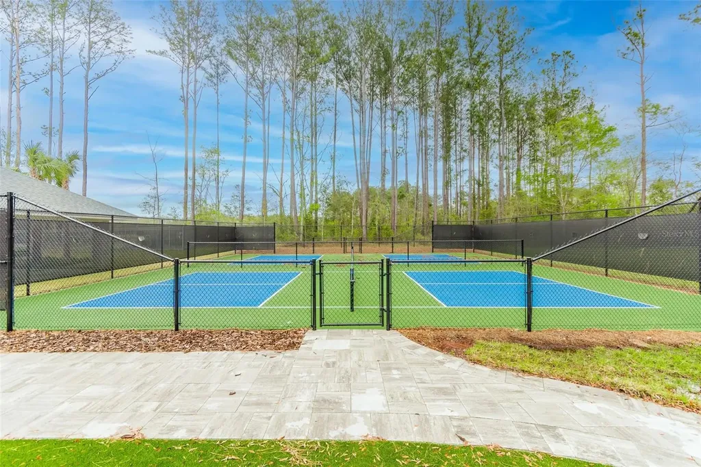 488 SW 144th Drive Newberry FL 32669