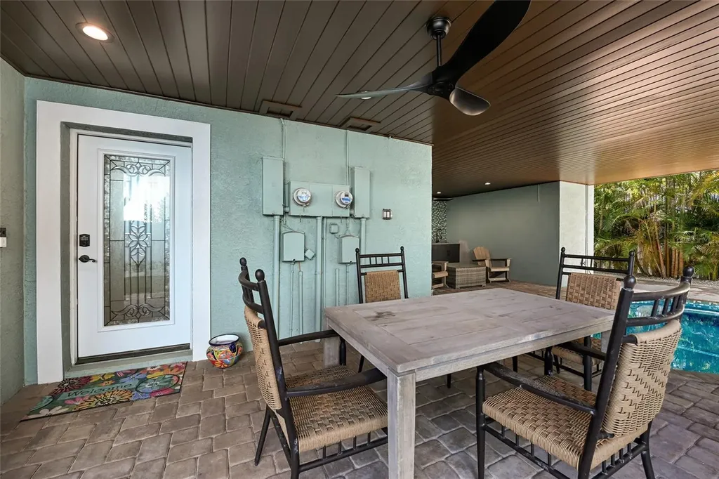109 6th Street N Bradenton Beach FL 34217