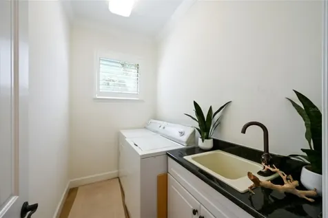 109 6th Street N Bradenton Beach FL 34217