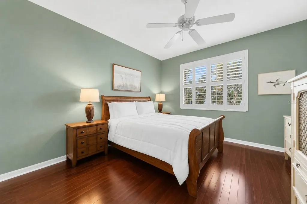 1252 Lyndhurst Greens Drive Sun City Center FL 33573