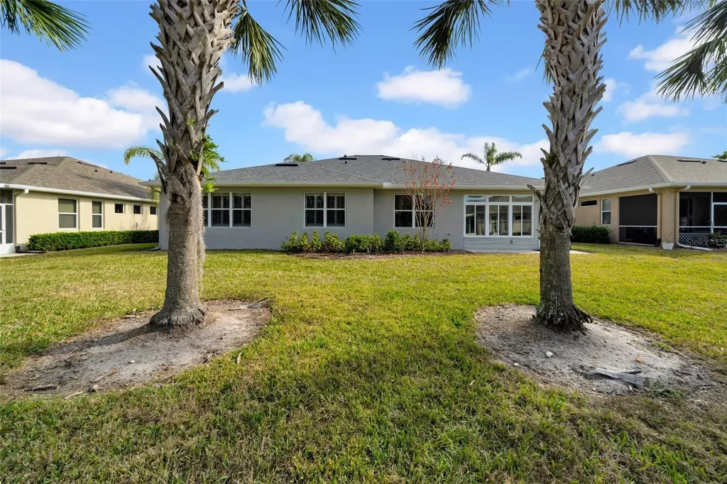 1252 Lyndhurst Greens Drive Sun City Center FL 33573