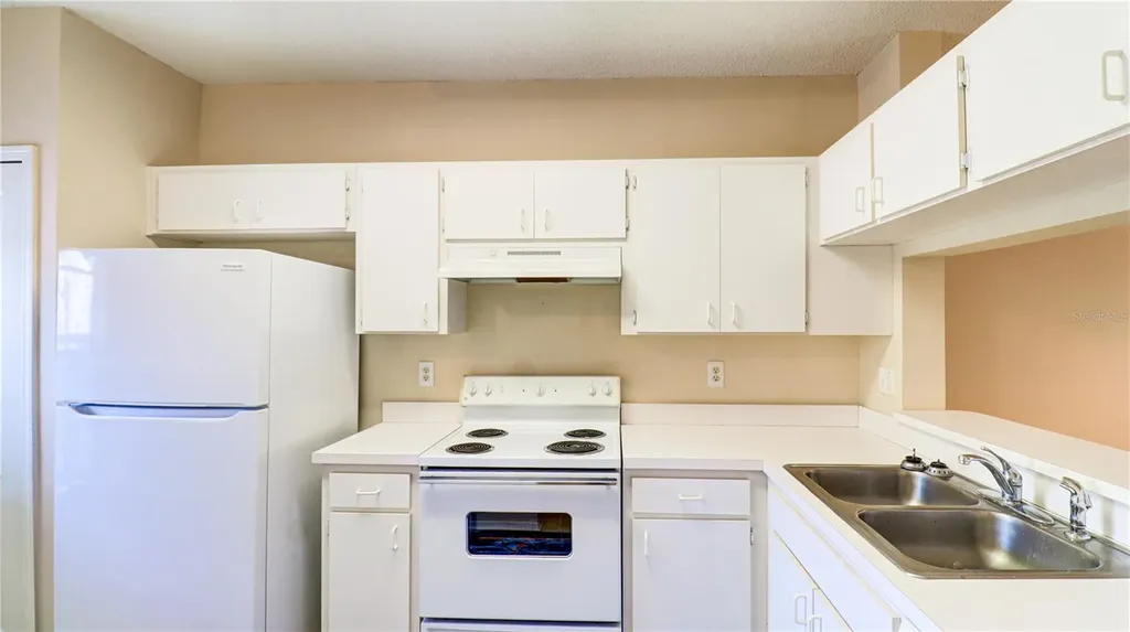 12306 Berkeley Square Drive Tampa FL 33626