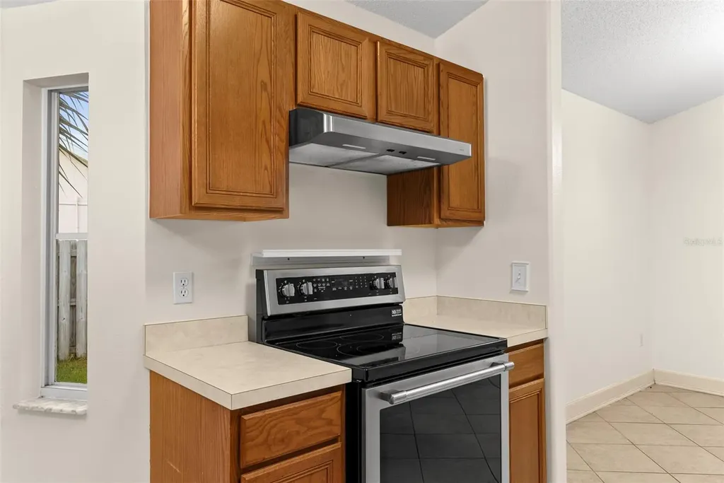 212 Bent Oak Loop Davenport FL 33837