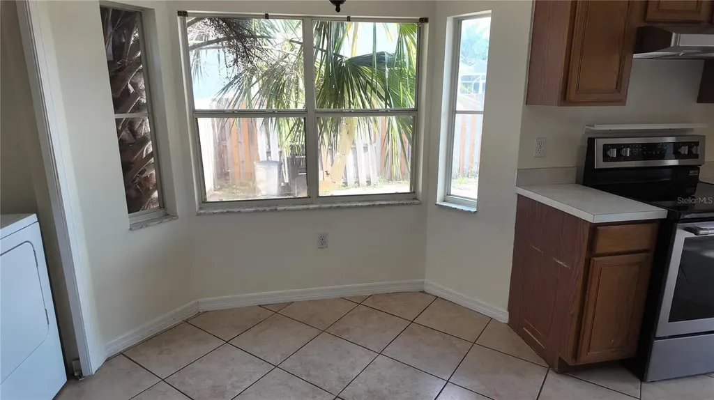 212 Bent Oak Loop Davenport FL 33837