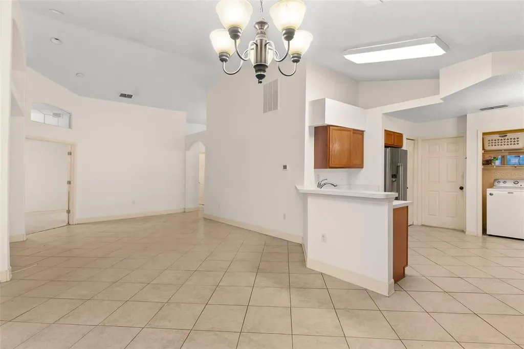 212 Bent Oak Loop Davenport FL 33837