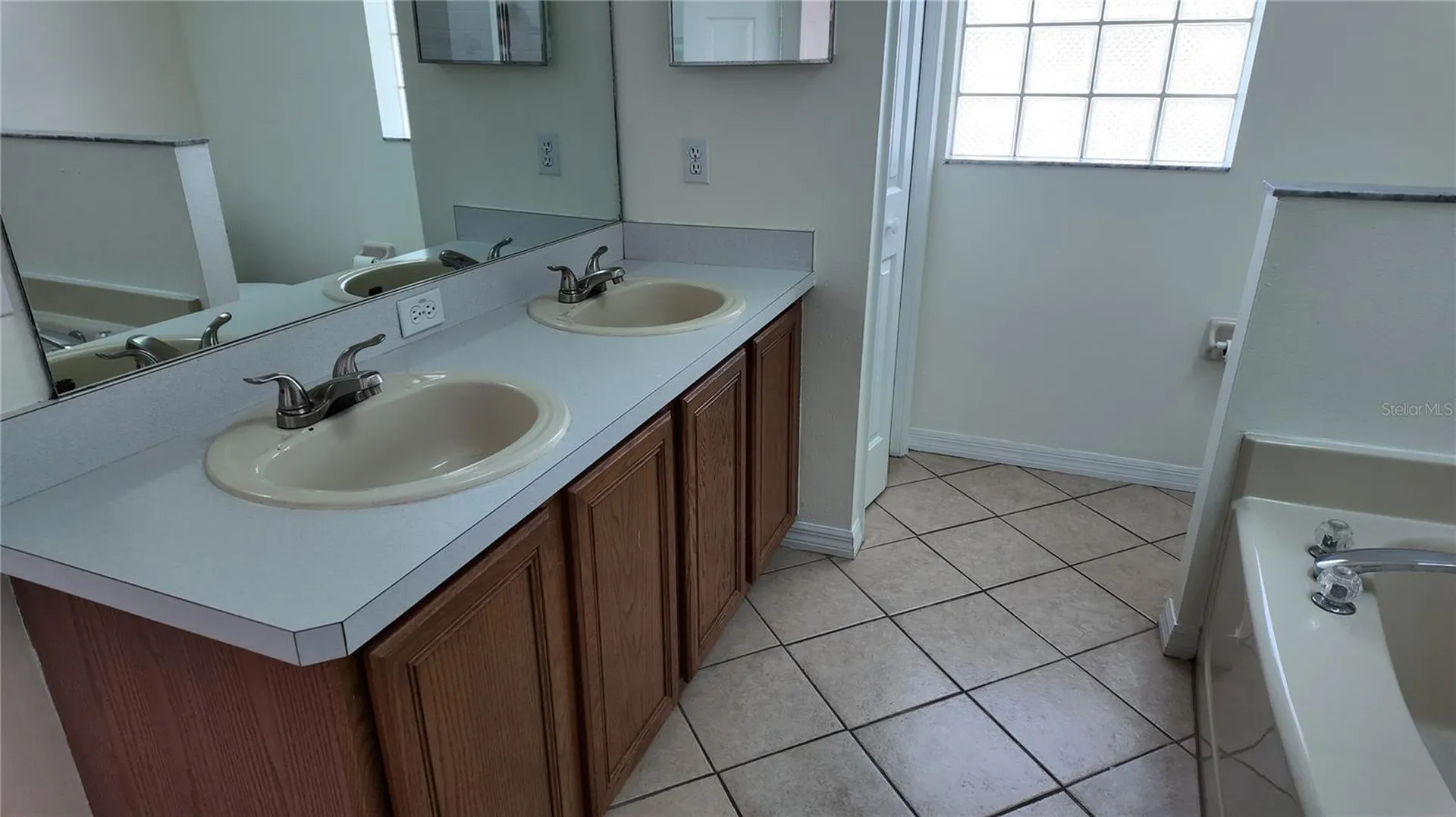 212 Bent Oak Loop Davenport FL 33837