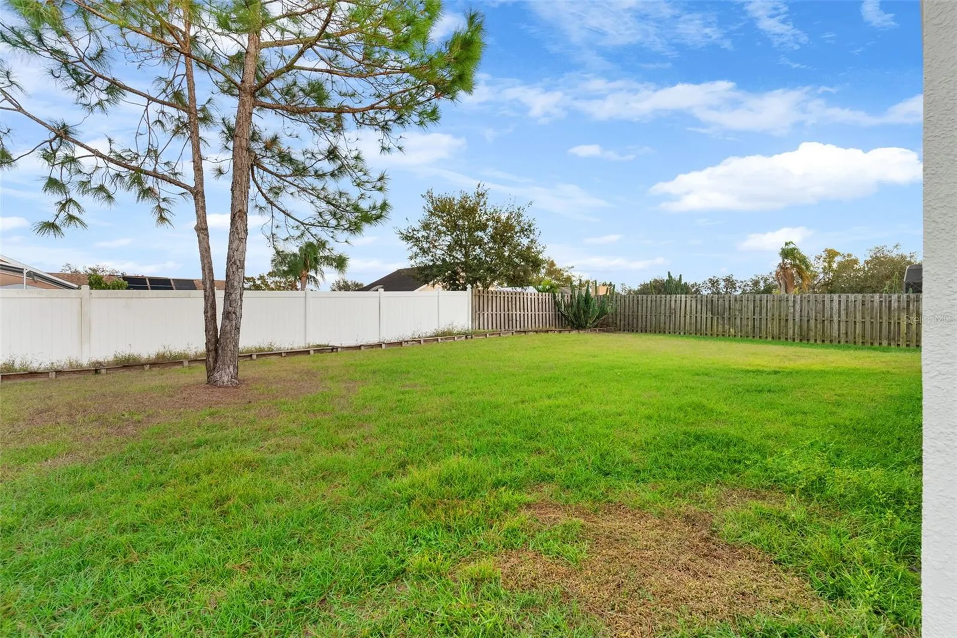 212 Bent Oak Loop Davenport FL 33837