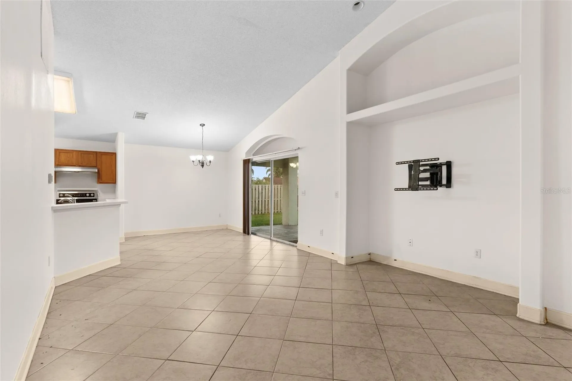 212 Bent Oak Loop Davenport FL 33837