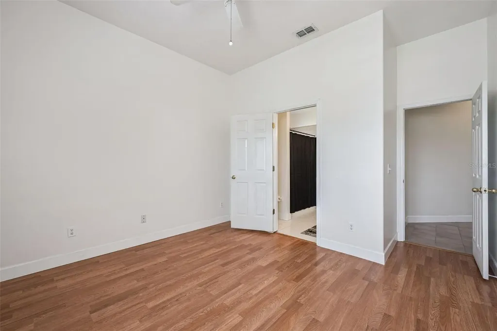 8072 Canyon Lake Circle Orlando FL 32835