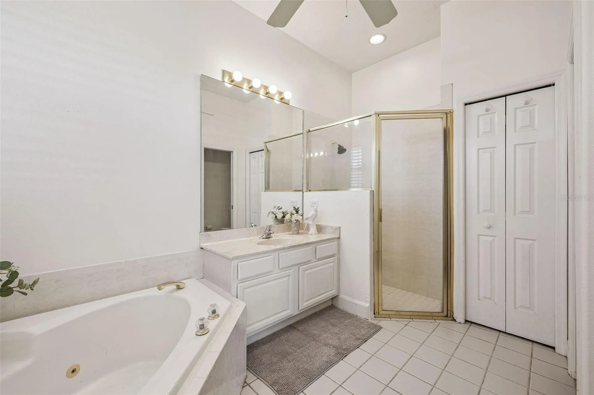 8072 Canyon Lake Circle Orlando FL 32835
