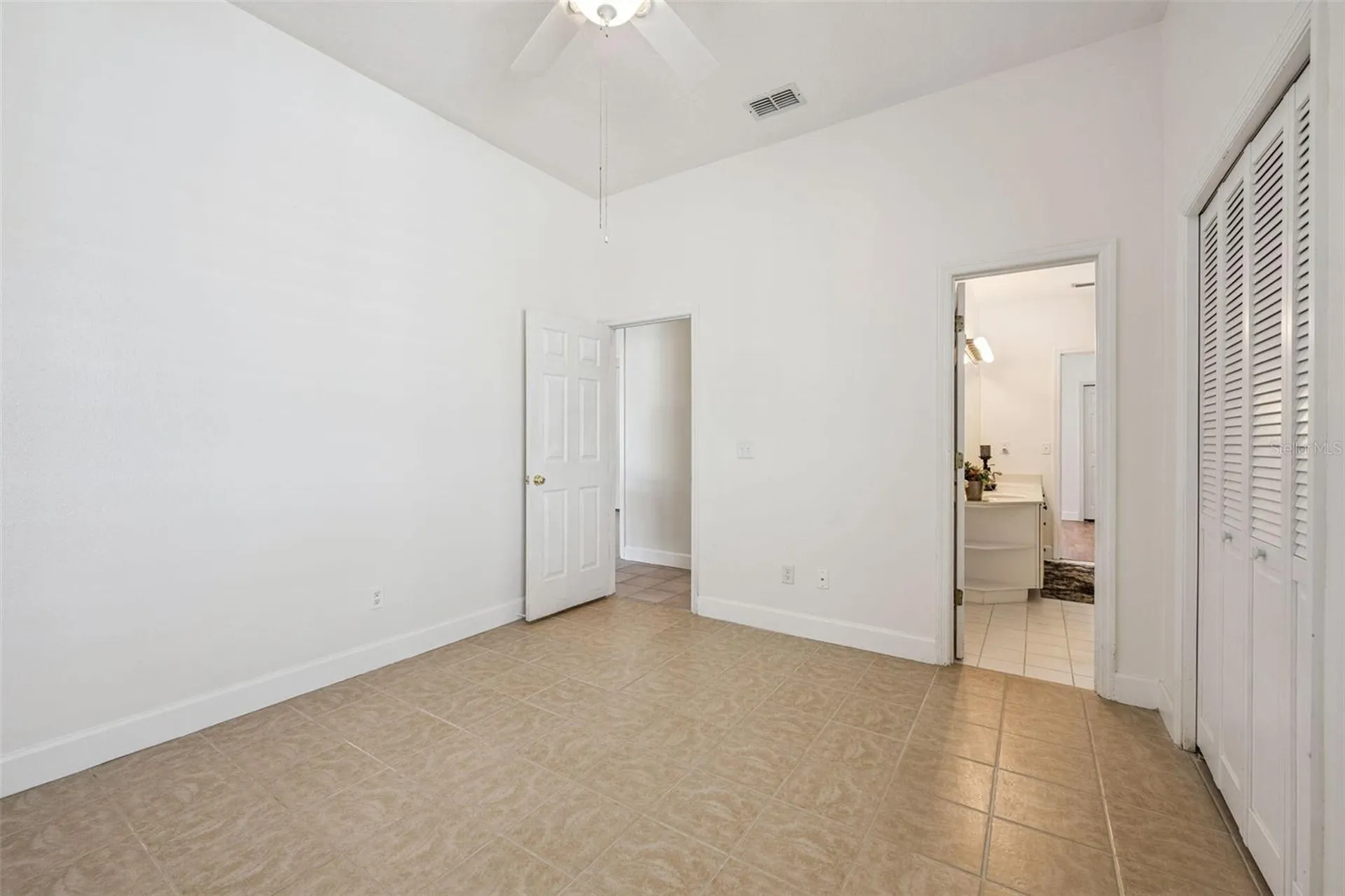 8072 Canyon Lake Circle Orlando FL 32835
