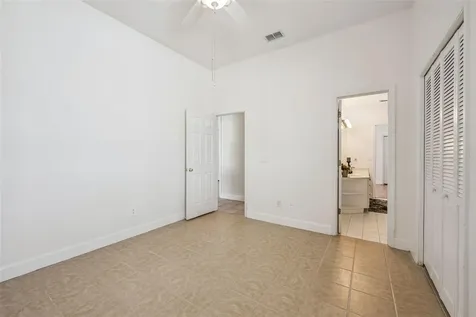 8072 Canyon Lake Circle Orlando FL 32835