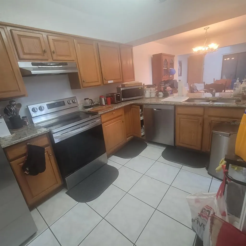 639 Golden Sunshine Circle Orlando FL 32807