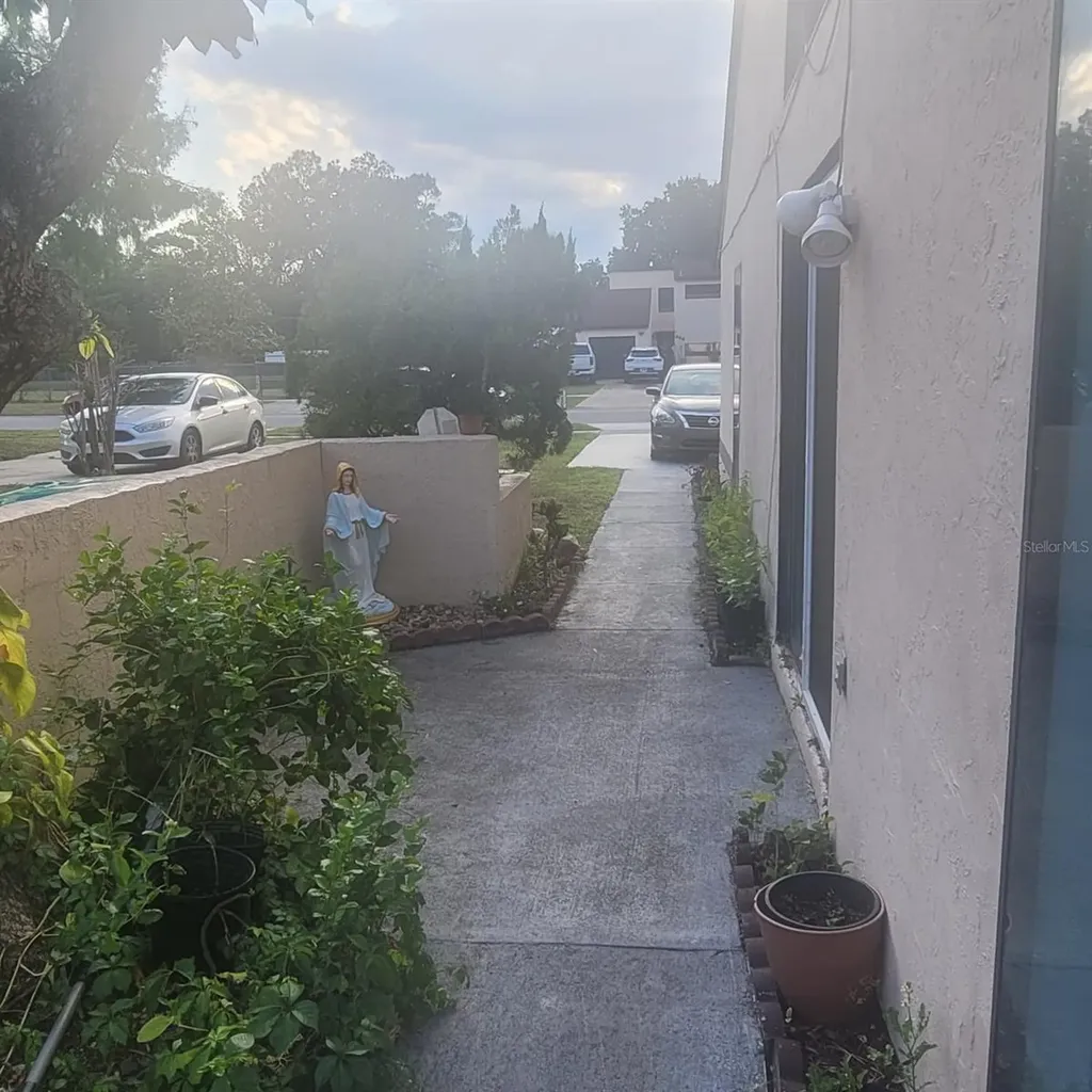639 Golden Sunshine Circle Orlando FL 32807